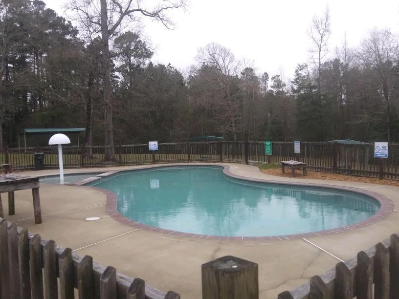 Whispering Creek Lodging & Rv Resort Newton 외부 사진