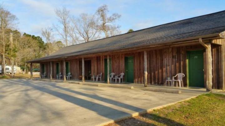 Whispering Creek Lodging & Rv Resort Newton 외부 사진