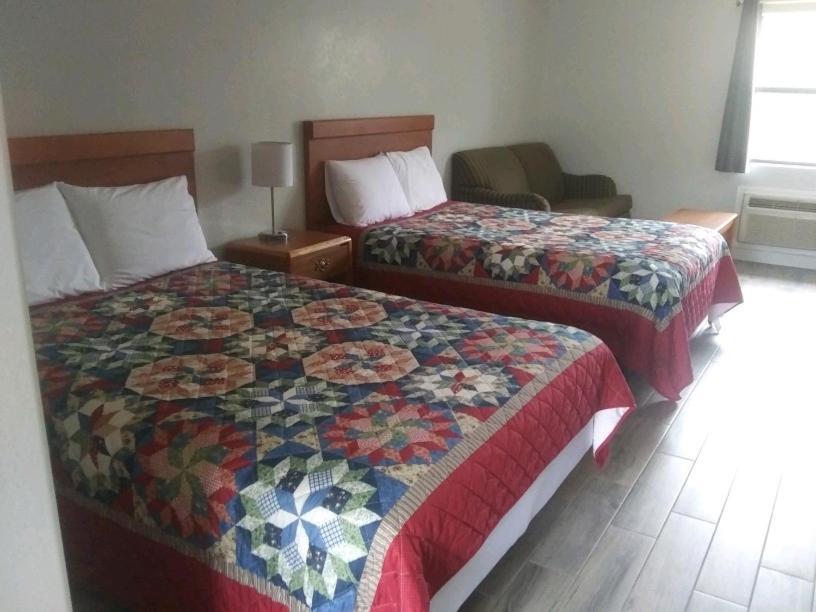 Whispering Creek Lodging & Rv Resort Newton 외부 사진
